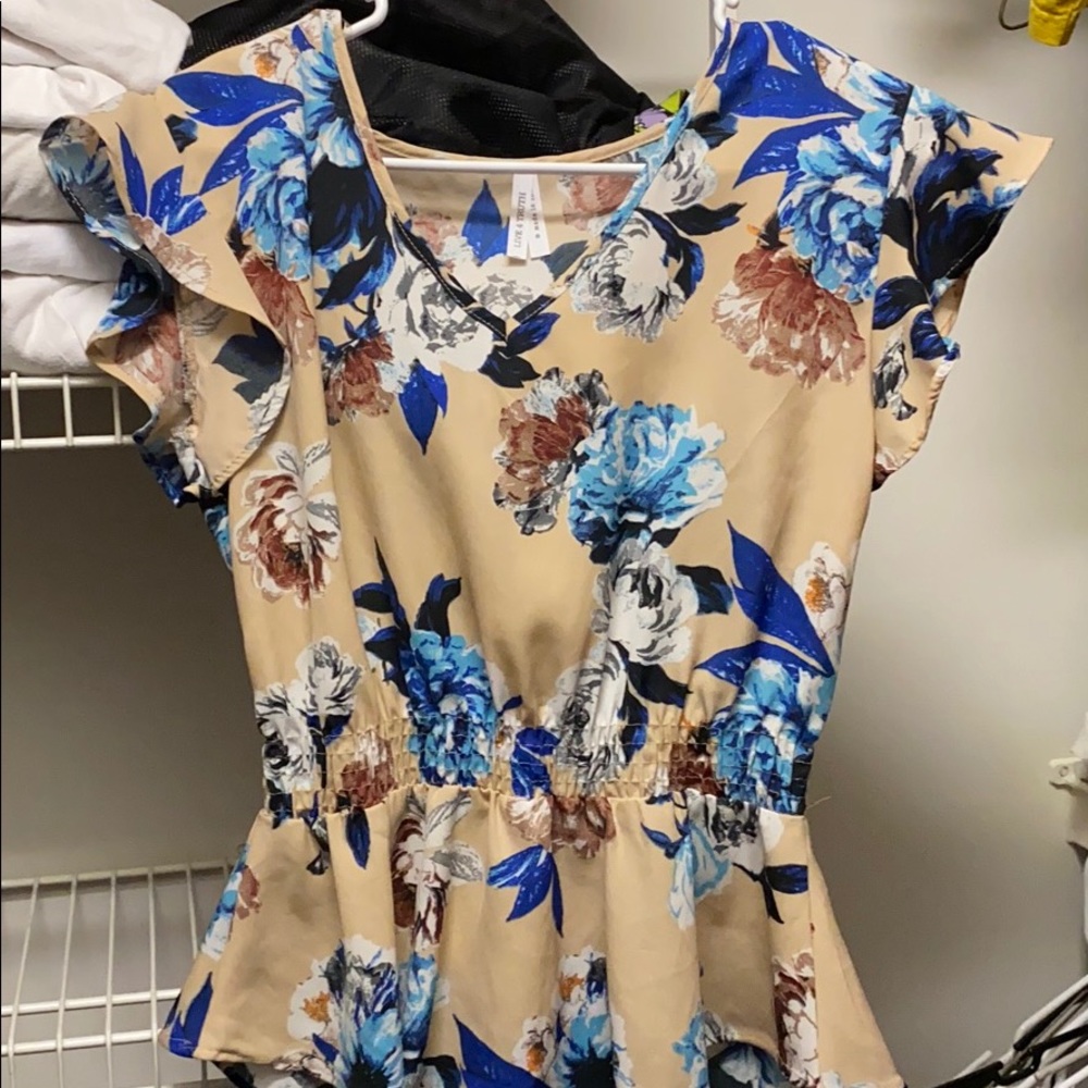 Floral Dress shirt !!